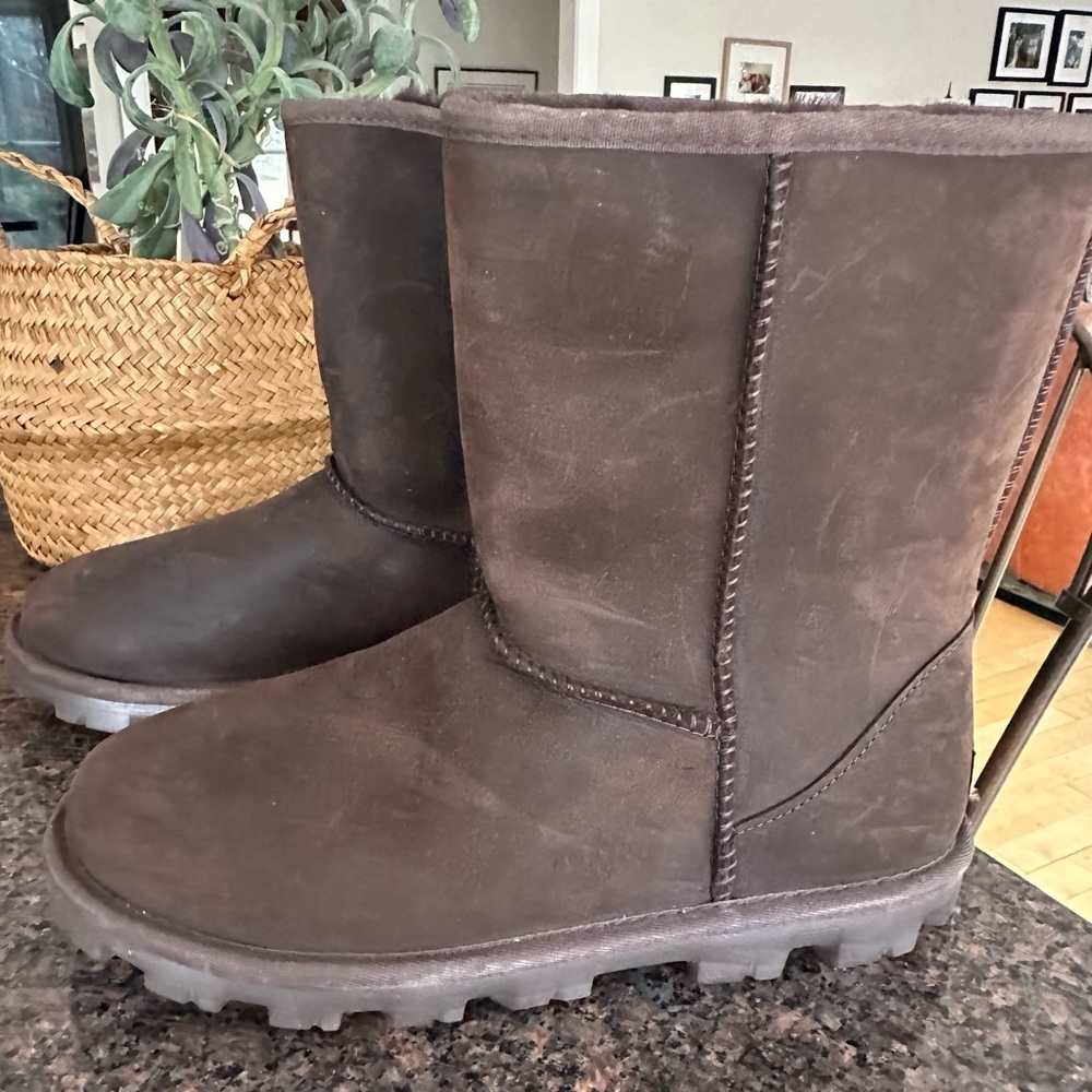 Ugg, Classic Short II, size 9, chocolate leather. Brand new, never worn.